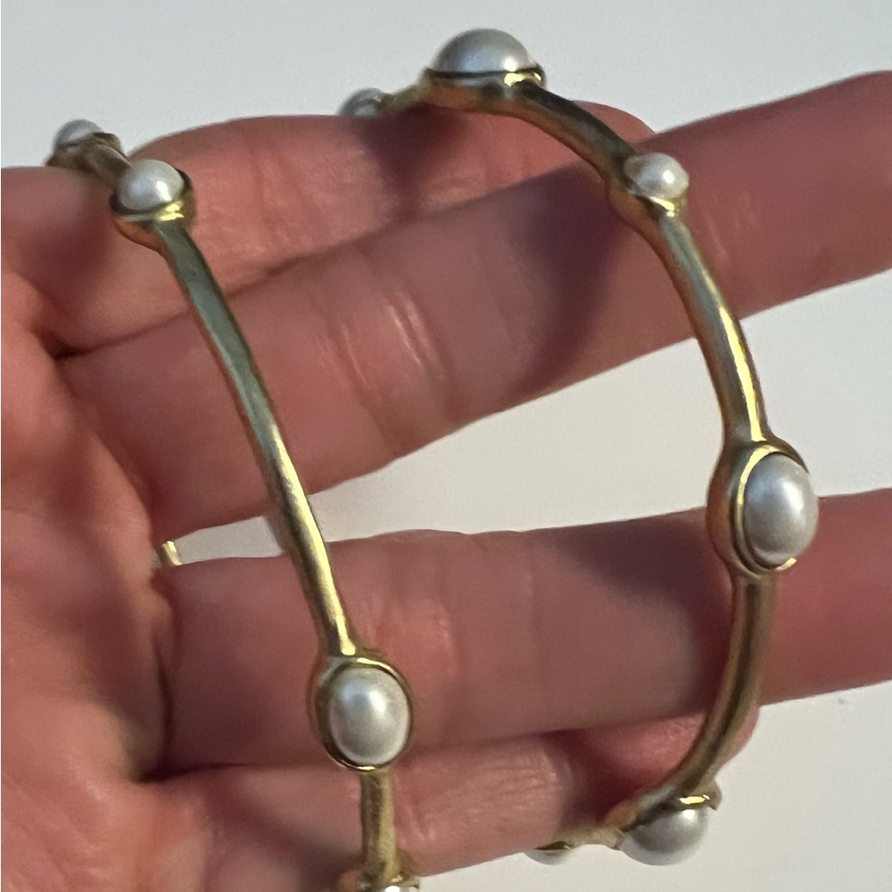 Set of 2 Elegant Gold plated and mother of pearl Bangle Bracelets